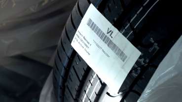 Reifenetiketten weiß